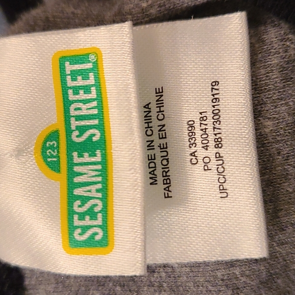 Sesame Street Elmo grey long sleeved onesie/bodysuit - Picture 2 of 3